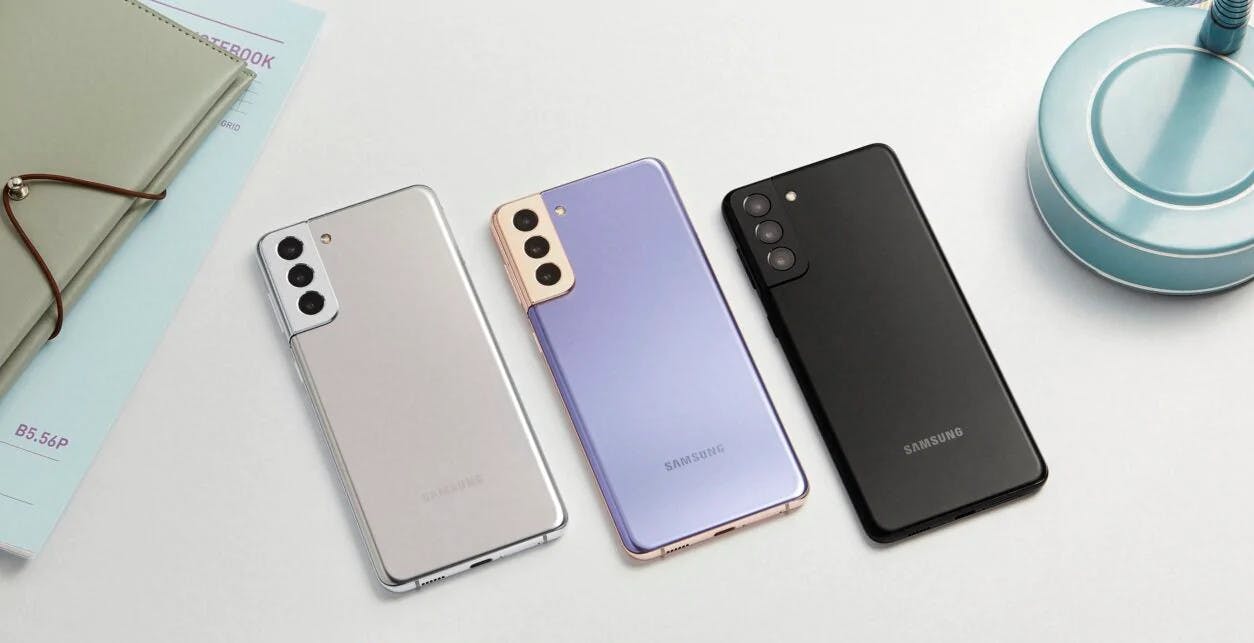 Samsung chiarisce la sua politica: dopo 4 anni, smartphone vengono aggiornati due volte l'anno