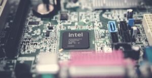 Scopri di più sull'articolo La crisi dei chip durerà fino al 2022 secondo Intel, Nvidia e TSMC