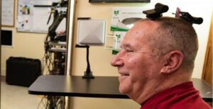 Scopri di più sull'articolo BrainGate è l’interfaccia neurale wireless che consente ai pazienti paralizzati di controllare il PC con il pensiero