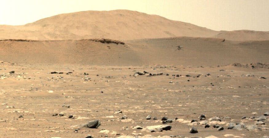 Al momento stai visualizzando Ecco le foto a colori scattate da Ingenuity in volo. Completato anche il terzo volo, il più lungo fino ad ora