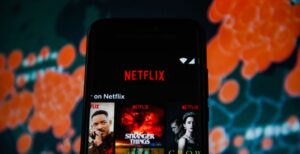 Scopri di più sull'articolo Netflix, crollano i nuovi abbonati dopo la crescita del 2020 dovuta alla pandemia