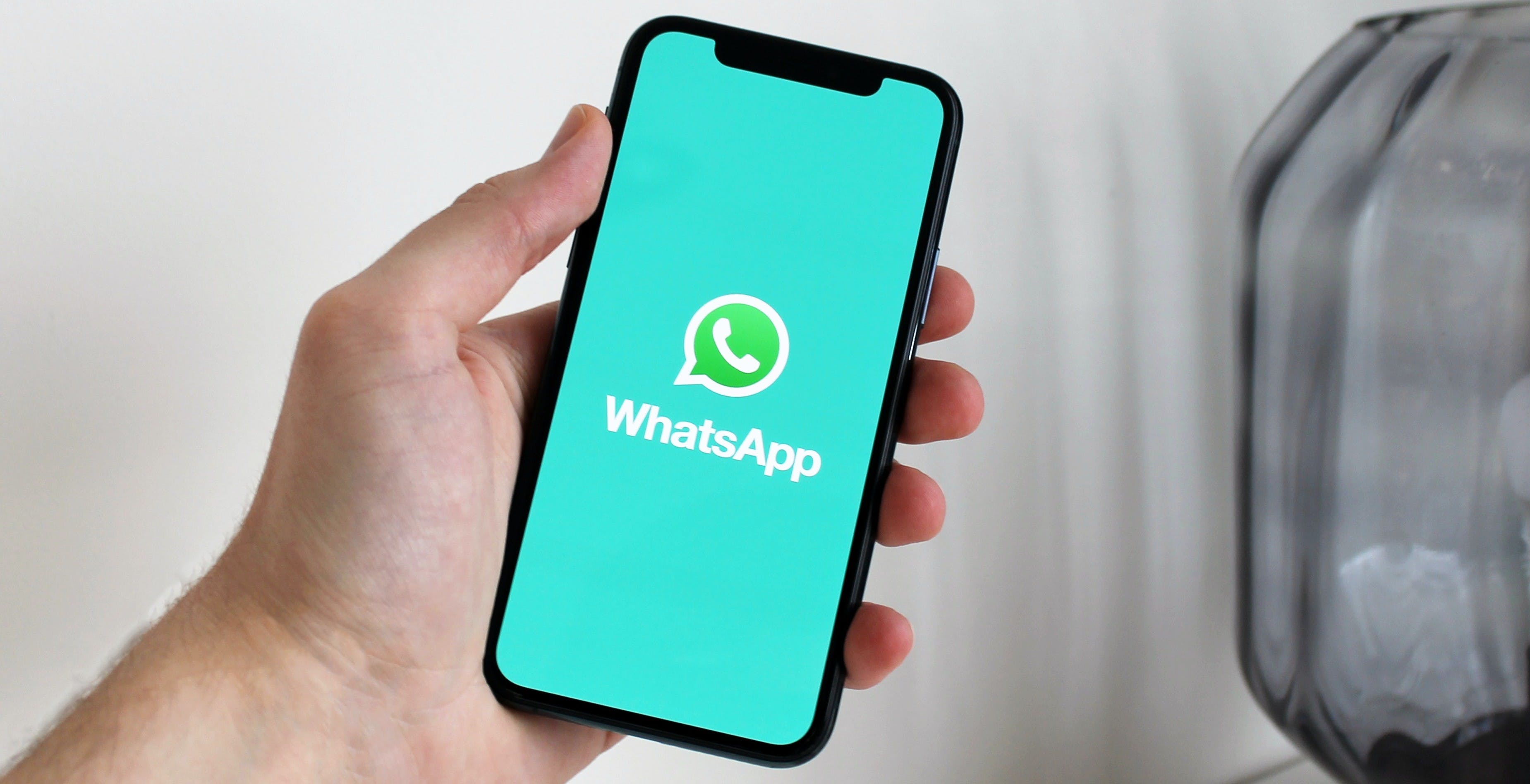 L'aggiornamento della privacy di WhatsApp è imminente: cosa cambia e cosa succede se non lo accetti