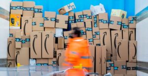 Scopri di più sull'articolo “Amazon sopprime la concorrenza imponendo i prezzi”. Il colosso citato in giudizio negli Usa