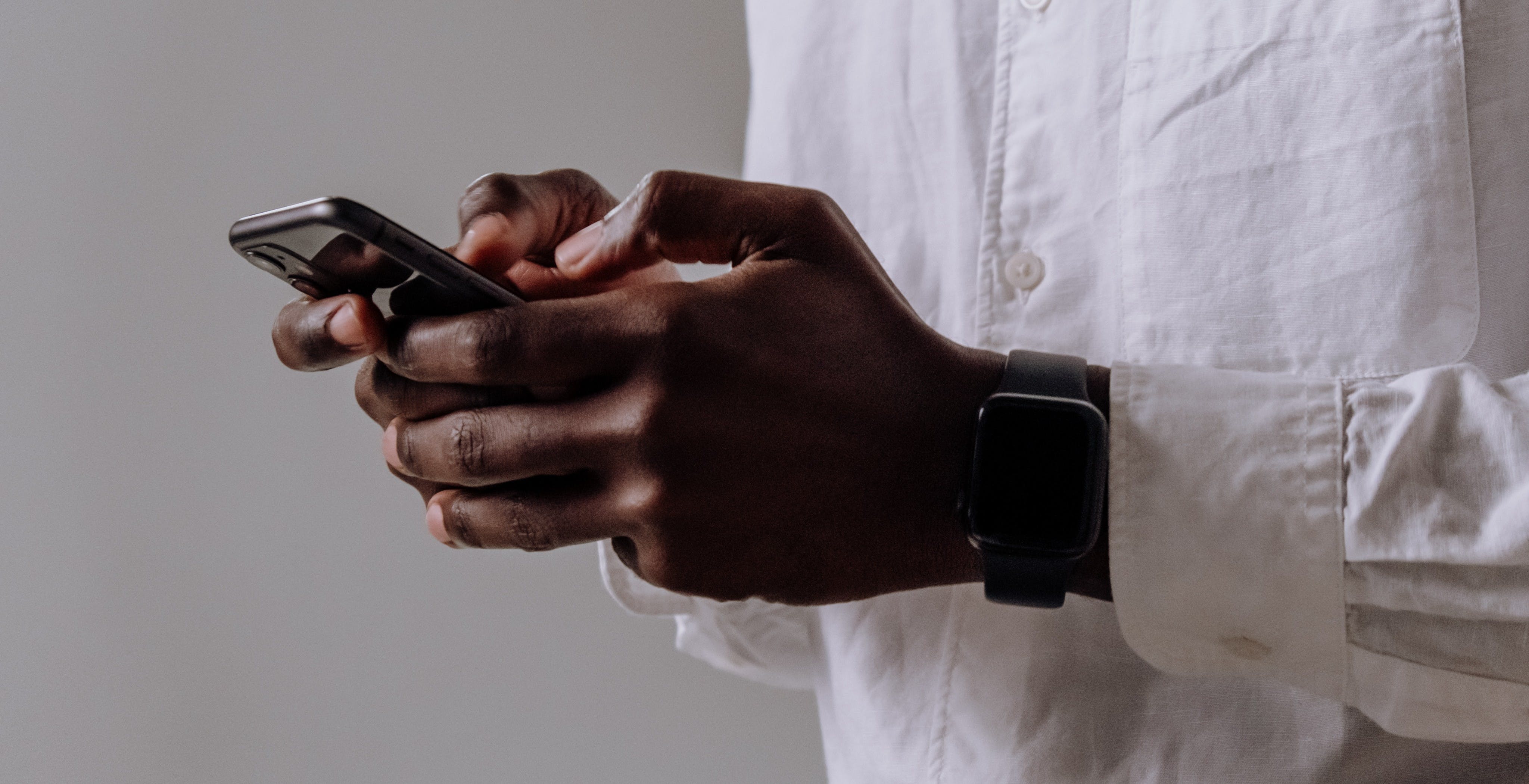 Iliad, nuove offerte: 120 GB e 5G a 9,99 euro al mese