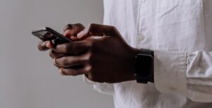 Scopri di più sull'articolo Iliad, nuove offerte: 120 GB e 5G a 9,99 euro al mese