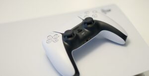 Scopri di più sull'articolo Sarà difficile acquistare una PS5 anche nel 2022