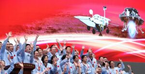 Scopri di più sull'articolo Il rover cinese Zhurong raggiunge la superficie di Marte. Perseverance inizia la ricerca della vita