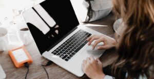 Scopri di più sull'articolo Rivendere un PC come usato. Guida al backup dei propri dati e alla reinstallazione di Windows 10