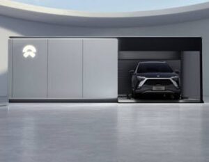 Scopri di più sull'articolo NIO ci prova davvero: porta le stazioni di scambio batteria in Europa (e le sue auto)