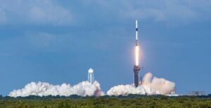 Scopri di più sull'articolo Con l’ultimo lancio, il Falcon 9 di SpaceX ha completato con successo 100 voli di fila