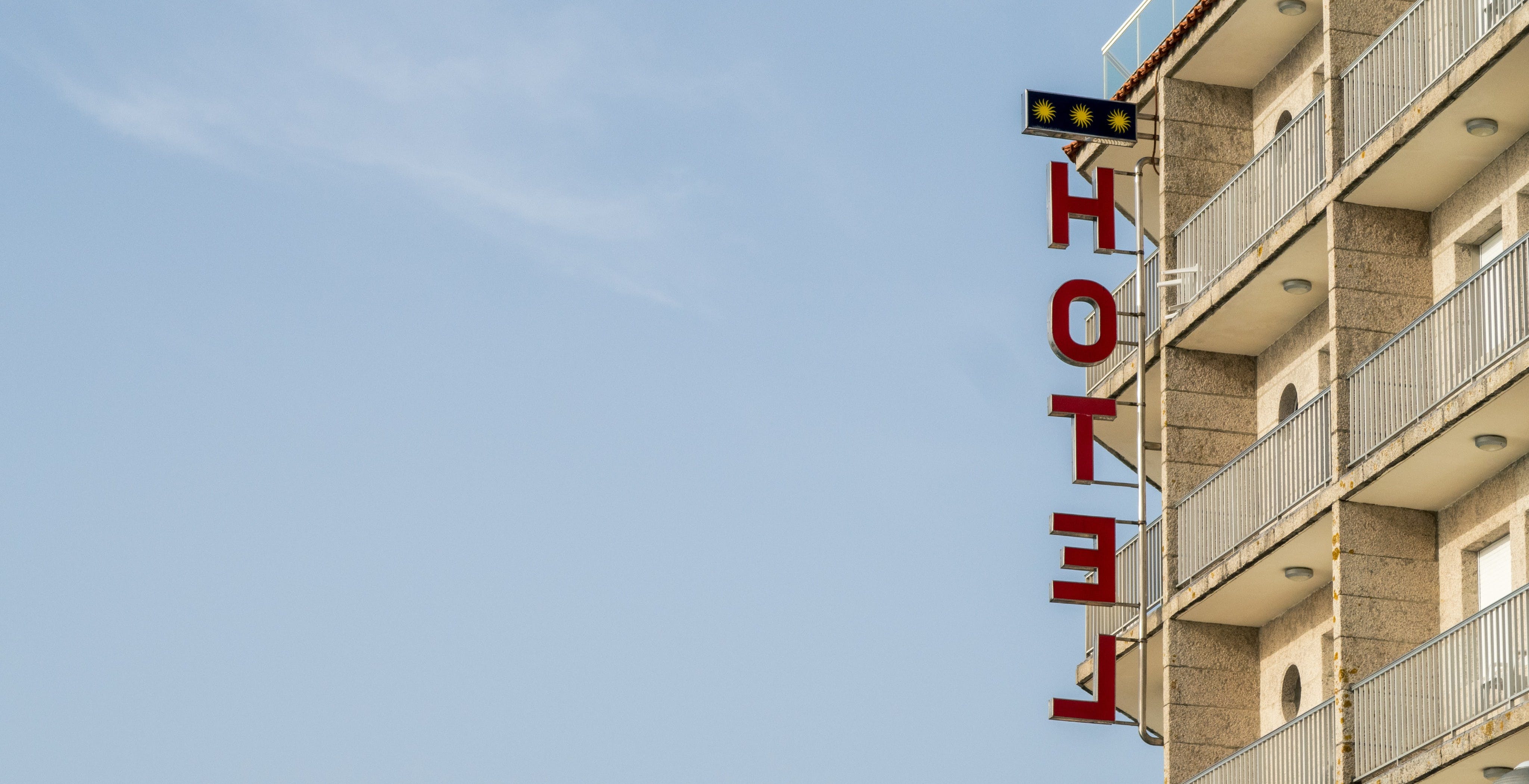 Guardia di Finanza: Booking.com ha evaso 153 milioni di euro di IVA