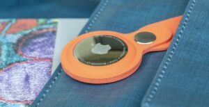 Scopri di più sull'articolo Apple aggiorna le AirTag: più difficile tracciare qualcuno. In arrivo l’app Android