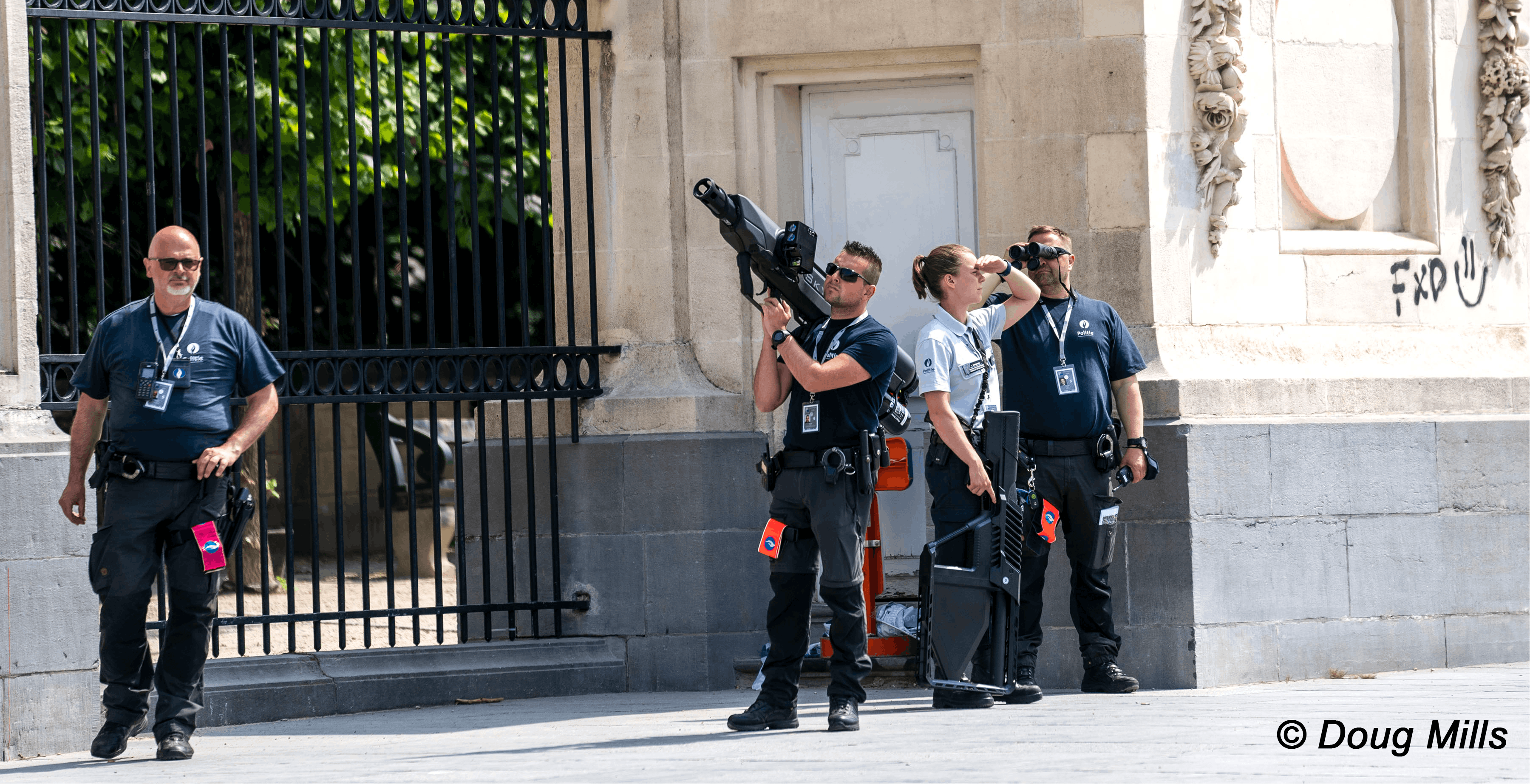 Al momento stai visualizzando Lanciarazzi a rete e fucile disturba frequenze: l’arsenale anti-drone per proteggere Joe Biden a Bruxelles