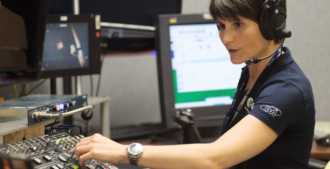 Samantha Cristoforetti sarà comandante della Stazione Spaziale Internazionale. Volerà con la Crew Dragon