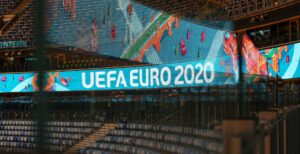 Scopri di più sull'articolo Euro 2020 e la rete IPTV smantellata, perché è importante l’operazione a tempo di record contro lo streaming illegale