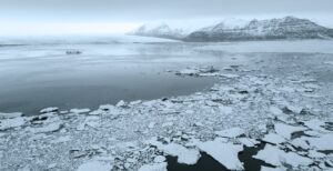 Scopri di più sull'articolo Il ghiaccio dell’Artico si sta assottigliando due volte più velocemente di quanto si pensasse