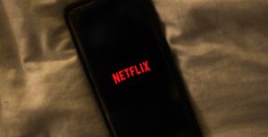 Scopri di più sull'articolo Netflix produrrà videogiochi mobile. La concorrenza sempre più forte spinge la società ad agire