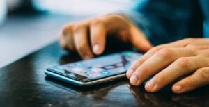 Scopri di più sull'articolo 5G: il 25% degli italiani non sa cosa sia e il 14% crede che faccia male