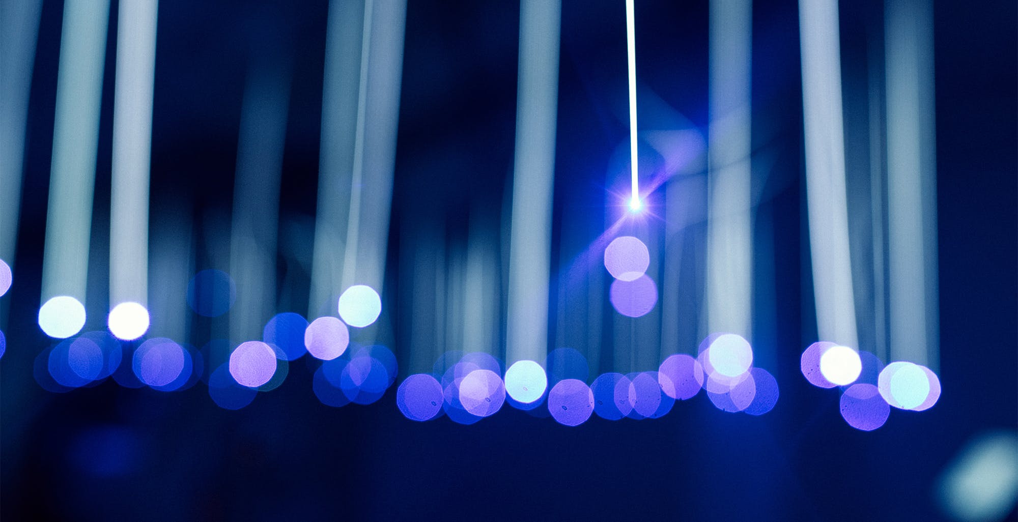 Fibra ottica a velocità record: 319 Tb/s su una distanza di 3.001 km e cavo da 4 core