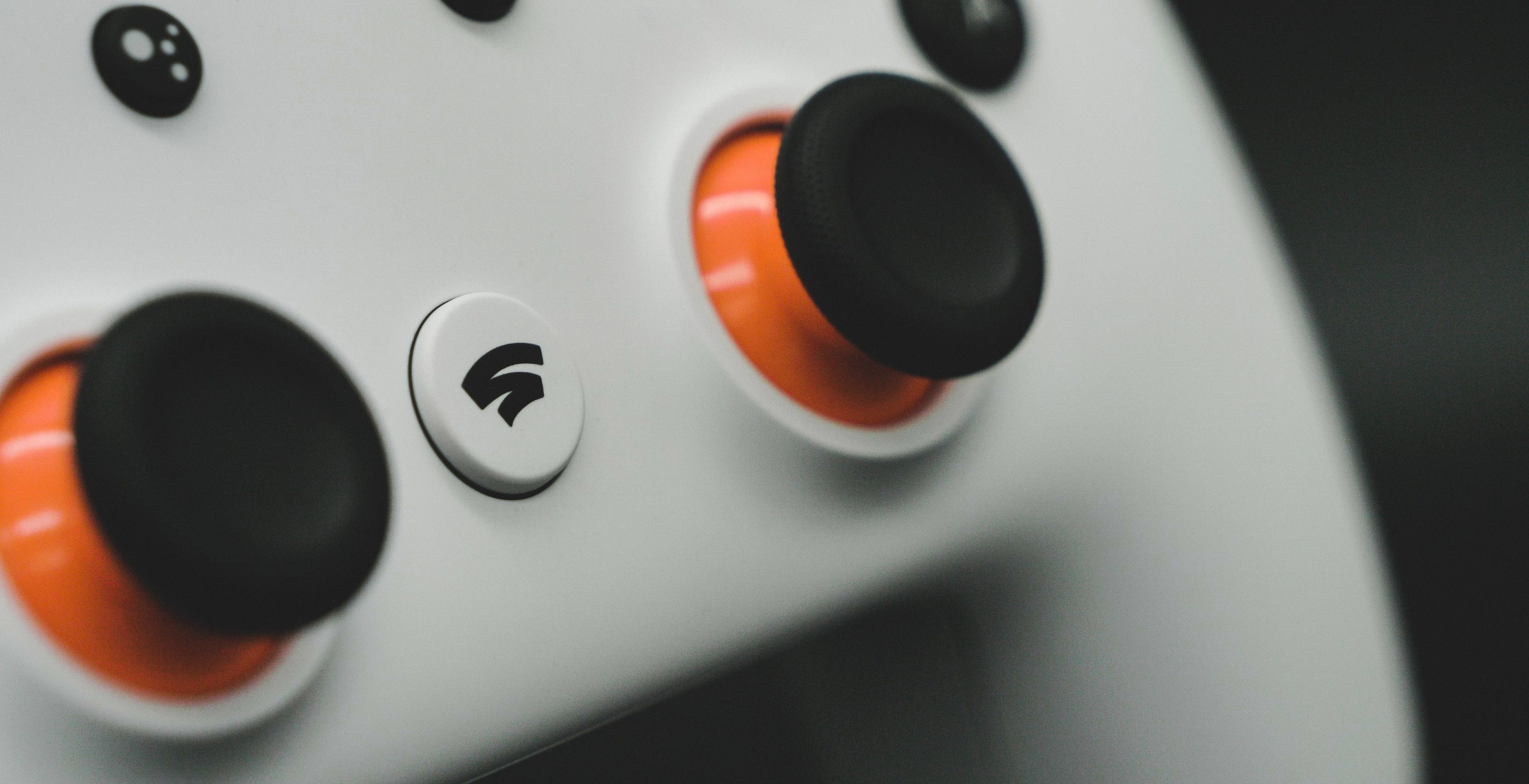 Al momento stai visualizzando Più soldi ai creatori su Stadia e interfaccia migliorata su Android 12: così Google vuole restare al centro dei videogiochi