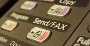 Scopri di più sull'articolo In Giappone non riescono a sbarazzarsi dei fax