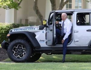 Scopri di più sull'articolo “Il 50% dei veicoli venduti in America sarà elettrico entro il 2030”, per Biden non si torna indietro