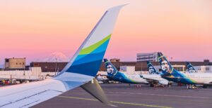 Scopri di più sull'articolo Un Galaxy A21 prende fuoco in aereo. 129 passeggeri evacuati con scivoli d’emergenza