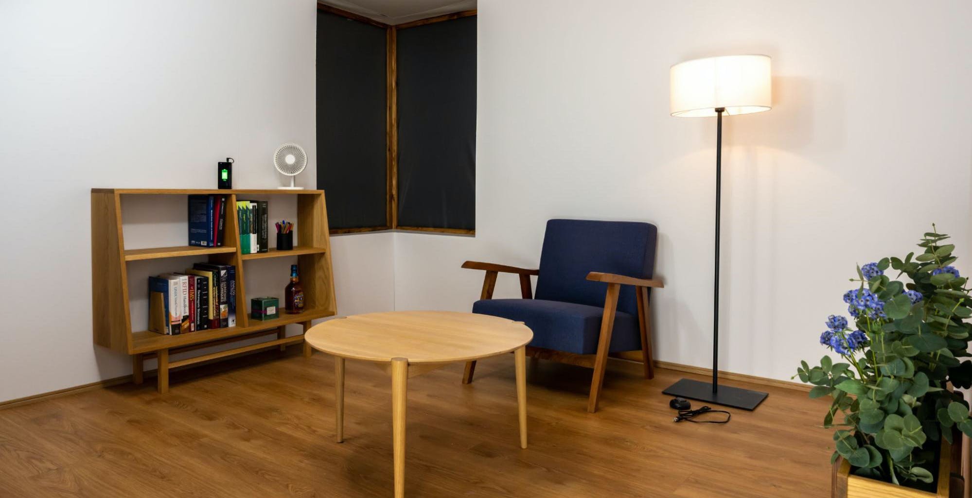 Realizzata la “stanza che ricarica”. Dispositivi alimentati dall’energia veicolata da campi magnetici