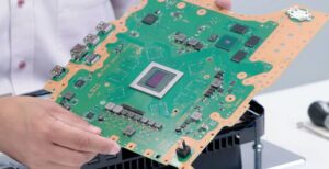 Scopri di più sull'articolo Il nuovo modello di Playstation 5 è effettivamente migliore: consumi e temperature più basse