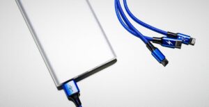 Scopri di più sull'articolo “Tutti i dispositivi portatili devono avere la porta USB-C”: la proposta della Commissione Europea per il caricabatterie unico