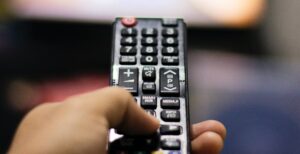 Scopri di più sull'articolo Dopo lo switch-off: compressione alle stelle e la qualità video precipita