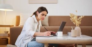 Scopri di più sull'articolo Controlli durante gli esami online universitari, multata la Bocconi per 200 mila euro: ledono la privacy