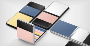 Scopri di più sull'articolo Samsung, ecco Z Flip3 Bespoke Edition. È personalizzabile, si possono scegliere 49 combinazioni di colore