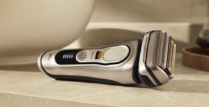 Scopri di più sull'articolo Braun presenta il rasoio elettrico che taglia la barba di 7 giorni e si ricarica nella custodia