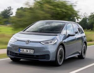 Scopri di più sull'articolo ID.3 vola: 144.000 ordini dal lancio e il 50% degli acquirenti non aveva mai avuto prima una VW
