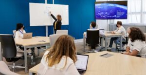 Scopri di più sull'articolo Apple estende l’impegno nella Developer Academy: a Napoli per altri quattro anni