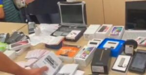 Scopri di più sull'articolo Usava i soldi dei conti correnti rubati per comprare dispositivi elettronici e farli rivendere in Russia: arrestata