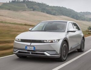 Scopri di più sull'articolo Hyundai IONIQ 5 è qui. Caratteristiche, prezzi, prime impressioni di guida