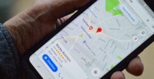 Scopri di più sull'articolo Il mercato della geolocalizzazione vale 12 miliardi di dollari. 47 aziende conoscono la posizione di 2 miliardi di utenti