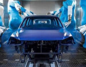 Scopri di più sull'articolo Diess evoca 30.000 esuberi e il consiglio di fabbrica mette il CEO di Volkswagen sulla graticola che ora rischia