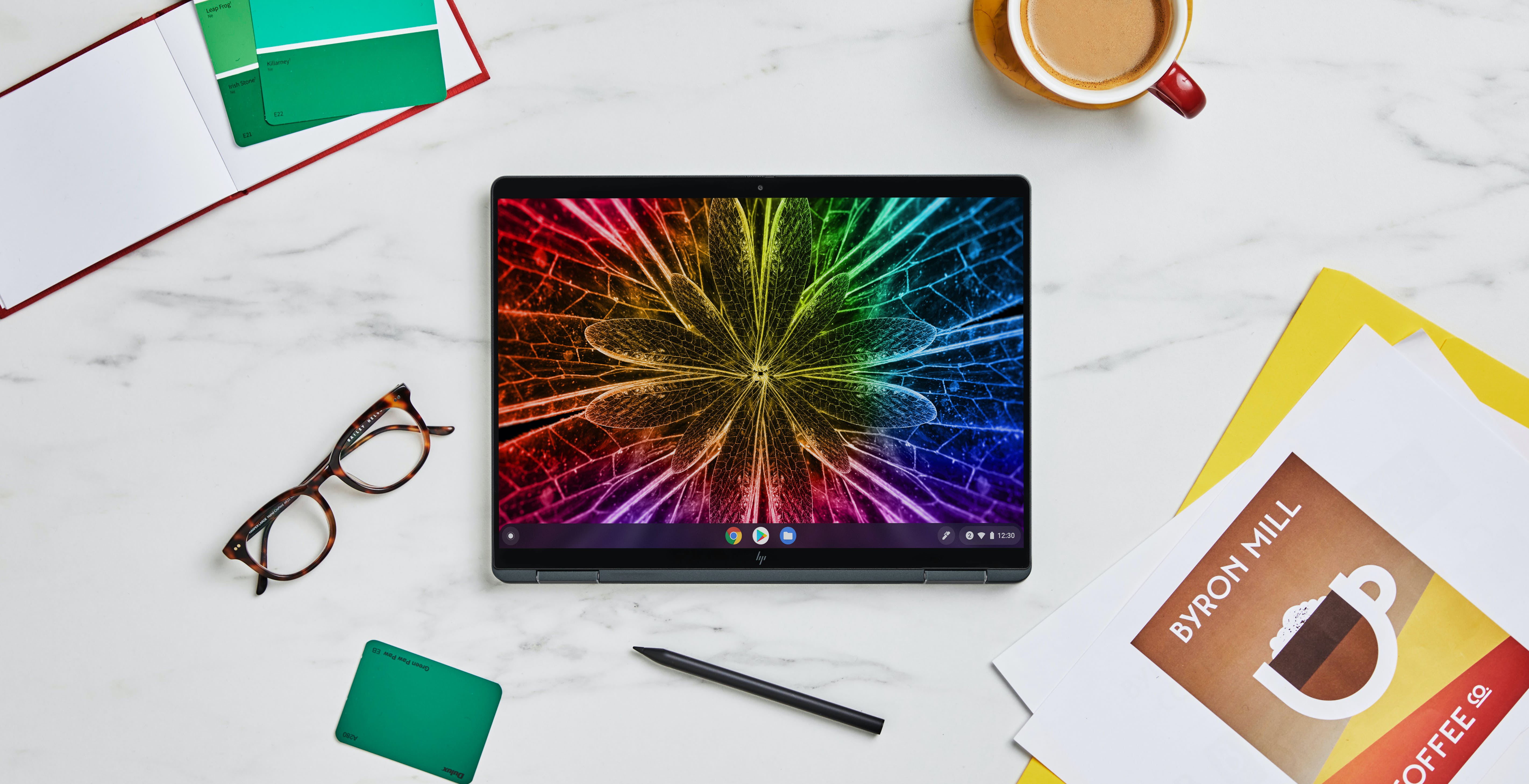 I laptop di HP del 2022 nascono per il "lavoro ibrido": fotocamere da 5 MP e microfoni direzionali