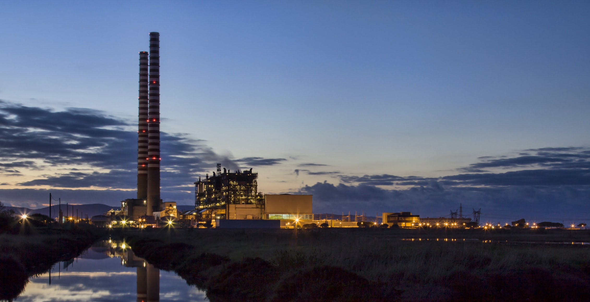 Al momento stai visualizzando Una tassa sui big dell’energia per contrastare il caro bollette. Il Ministero ci pensa