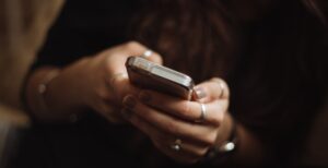 Scopri di più sull'articolo Basta chiamate pubblicitarie sul numero di cellulare: il Consiglio dei Ministri ha approvato la novità