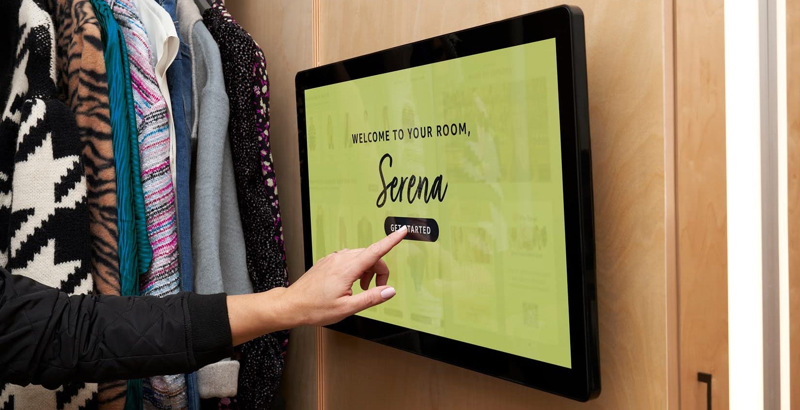 Al momento stai visualizzando Amazon aprirà un negozio di abbigliamento. I vestiti arrivano direttamente nel camerino