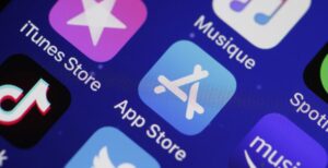 Scopri di più sull'articolo Apple, ecco come funzioneranno i pagamenti esterni sull’AppStore. Più svantaggi che guadagni