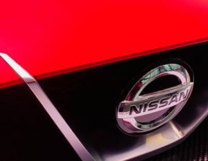 Scopri di più sull'articolo Nissan smetterà di produrre veicoli endotermici in Europa: “Dopo Euro 7, costeranno più delle auto elettriche”