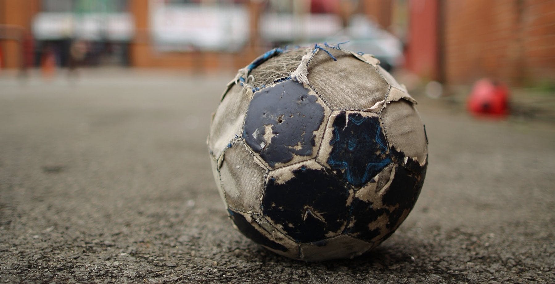 Calcio in TV:  secondo Auditel emorragia di tifosi nel primo anno di esclusiva DAZN