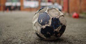 Scopri di più sull'articolo Calcio in TV:  secondo Auditel emorragia di tifosi nel primo anno di esclusiva DAZN