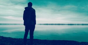 Scopri di più sull'articolo Video strani e dove trovarli: utente sostiene di arrivare dal 2027 e di essere l’ultima persona rimasta sulla Terra