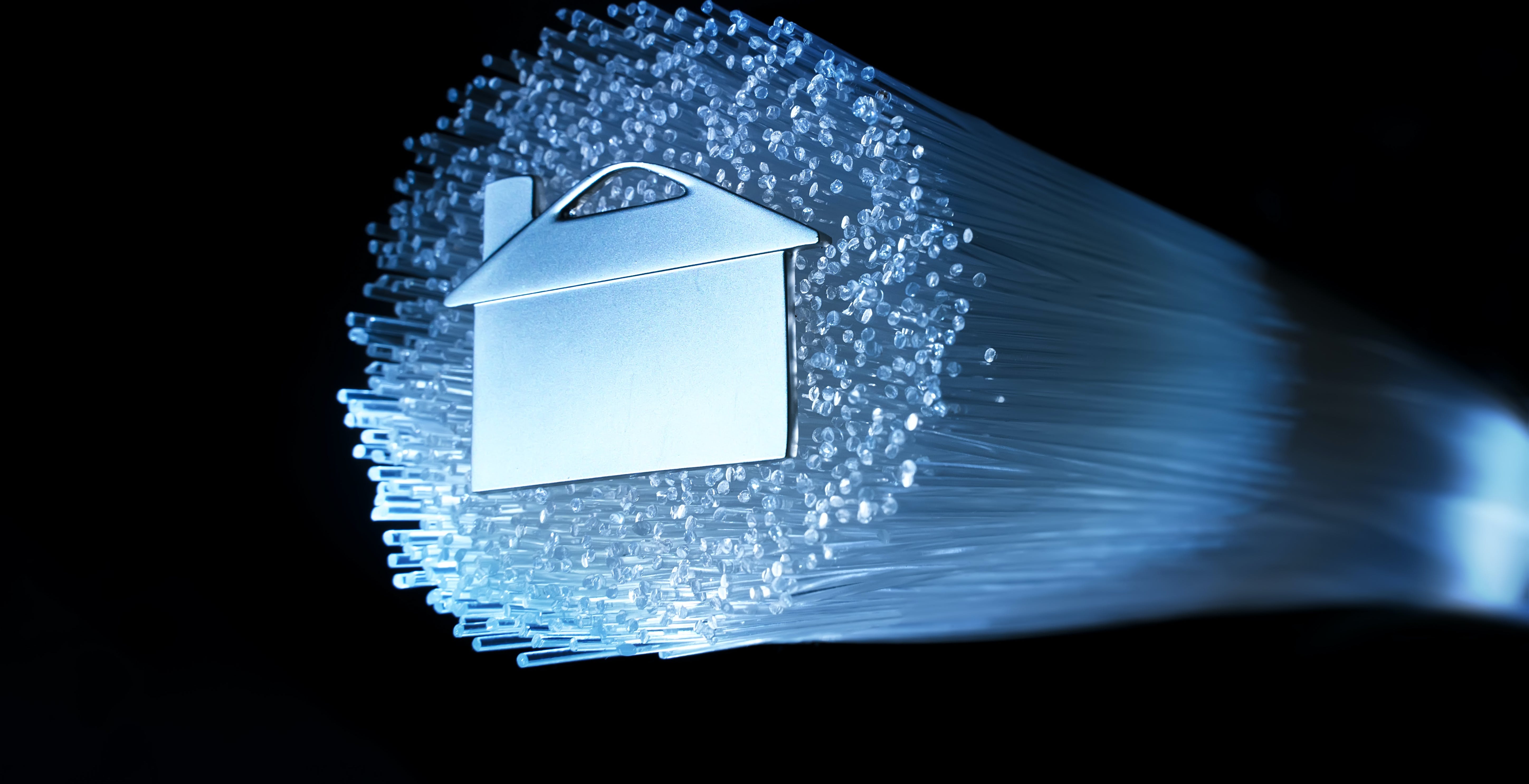 3,8 miliardi di euro per portare 1 Gbps a 6,2 milioni di case italiane. L’Europa approva il piano del governo